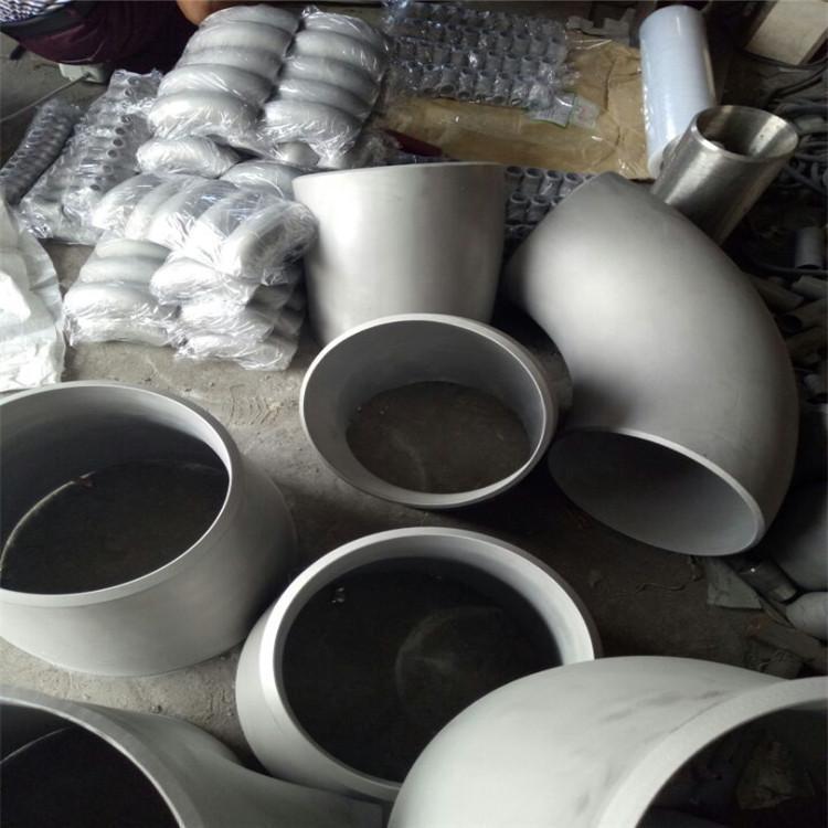 90�Ȍ������^